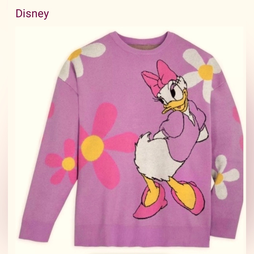 NWOT Disney Parks Daisy Duck
Pullover Sweater Flowers Knit Sz L/XL
Lost tag